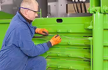 Presă de balotat semiautomată – LSM H50, H70, H80