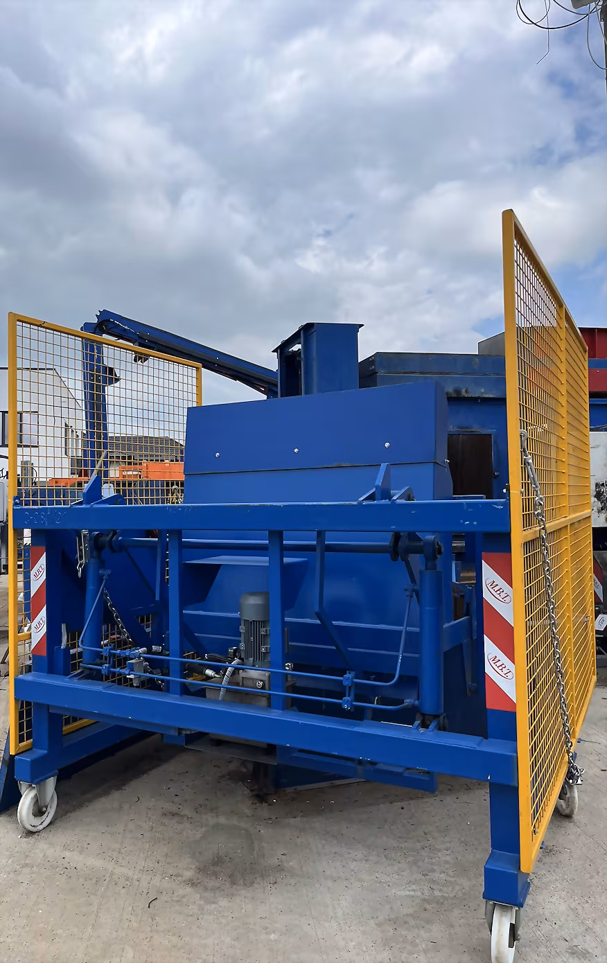 Încărcător hidraulic containere – MBT HKV