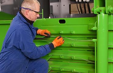 Presă de balotat semiautomată – LSM H50, H70, H80