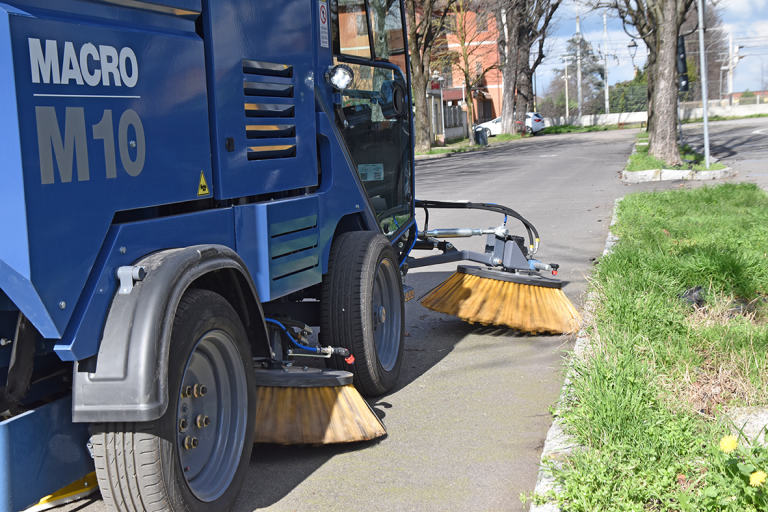 Automăturătoare stradala – Macroclean sweeper M10
