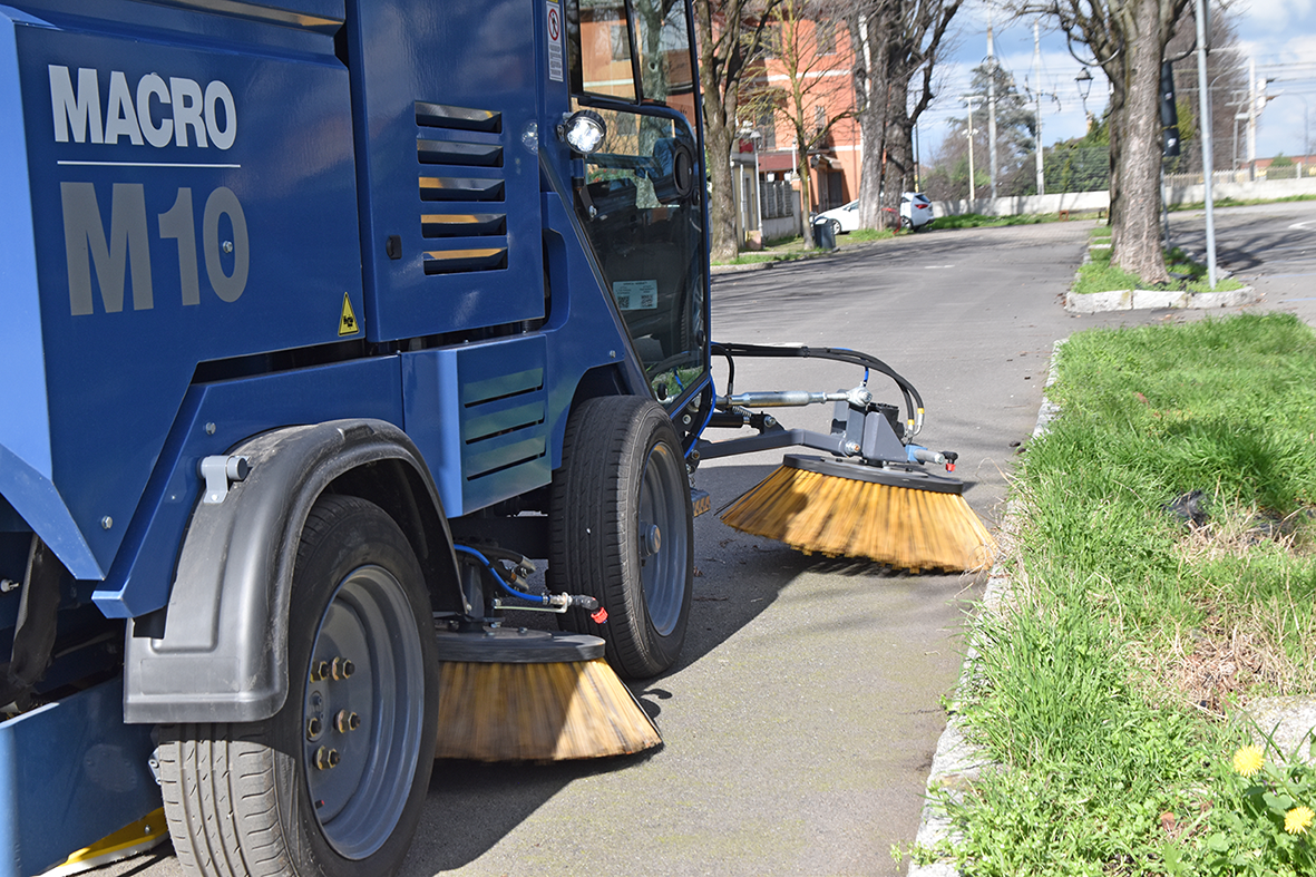 Automăturătoare stradala – Macroclean sweeper M10